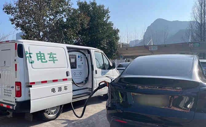 东丽区汽车搭电